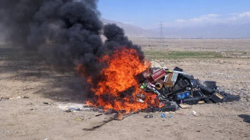 Əfqanıstanda 500 musiqi aləti yandırılıb