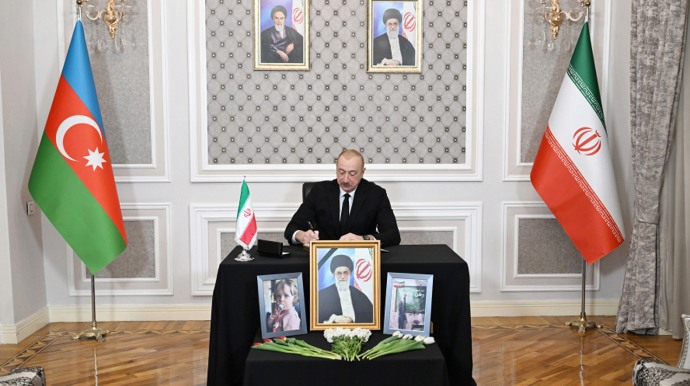 Prezident İlham Əliyev İranın ölkəmizdəki səfirliyində olub, başsağlığı verib
