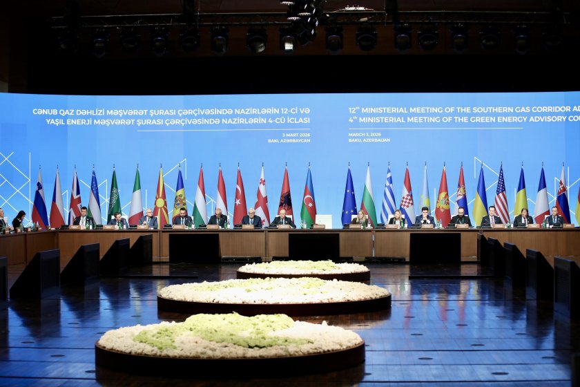 Dünya sürətlə “elektrik əsri”nə qədəm qoyur-nazir