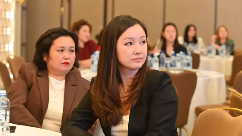 Qazaxıstanda 10 milyondan çox qadın var