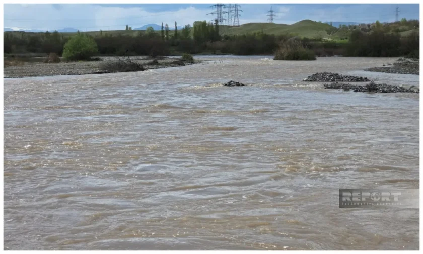 Ağstafa çayından sel keçib, rayon mərkəzi ilə əlaqə çətinləşib