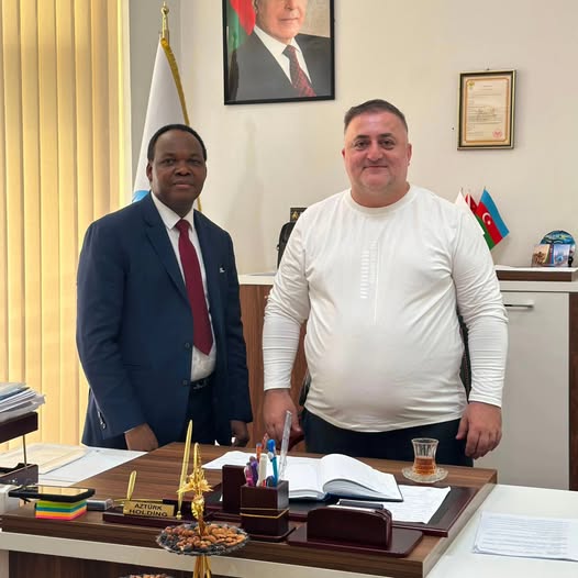 Dr. Wilson Azturk Holding-in qonağı olub