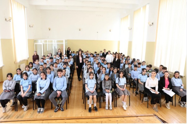 163 №-li tam orta məktəbdə vərəm xəstəliyinin profilaktikasına dair sanitar maarifləndirmə tədbiri keçirilib